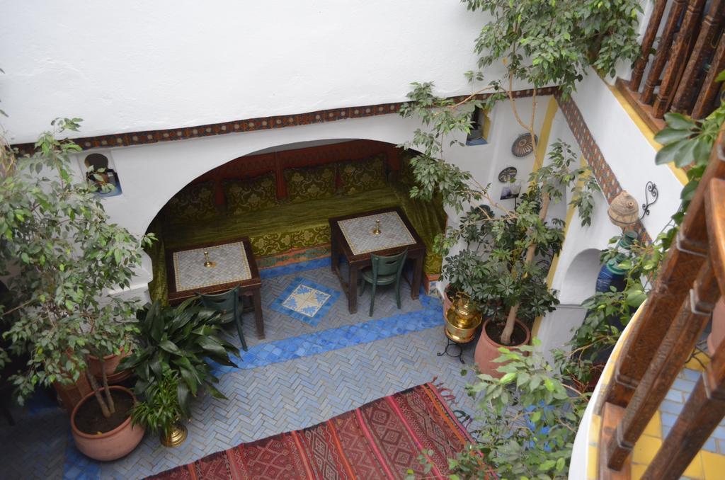 梅兹阿纳住宿加早餐旅馆 舍夫沙万 外观 照片