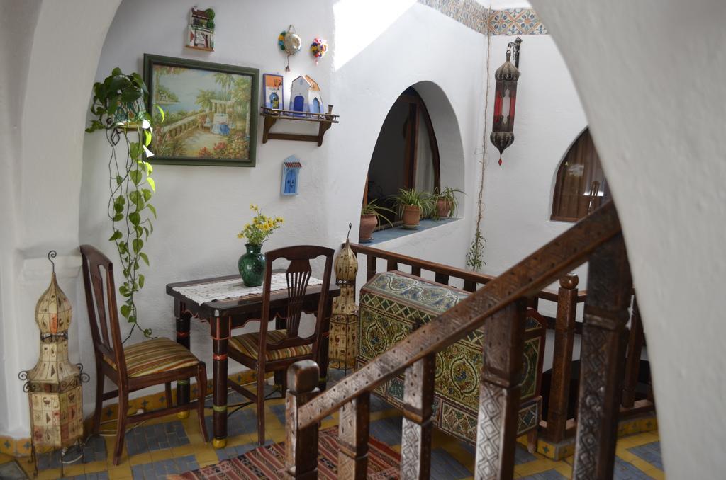 梅兹阿纳住宿加早餐旅馆 舍夫沙万 外观 照片